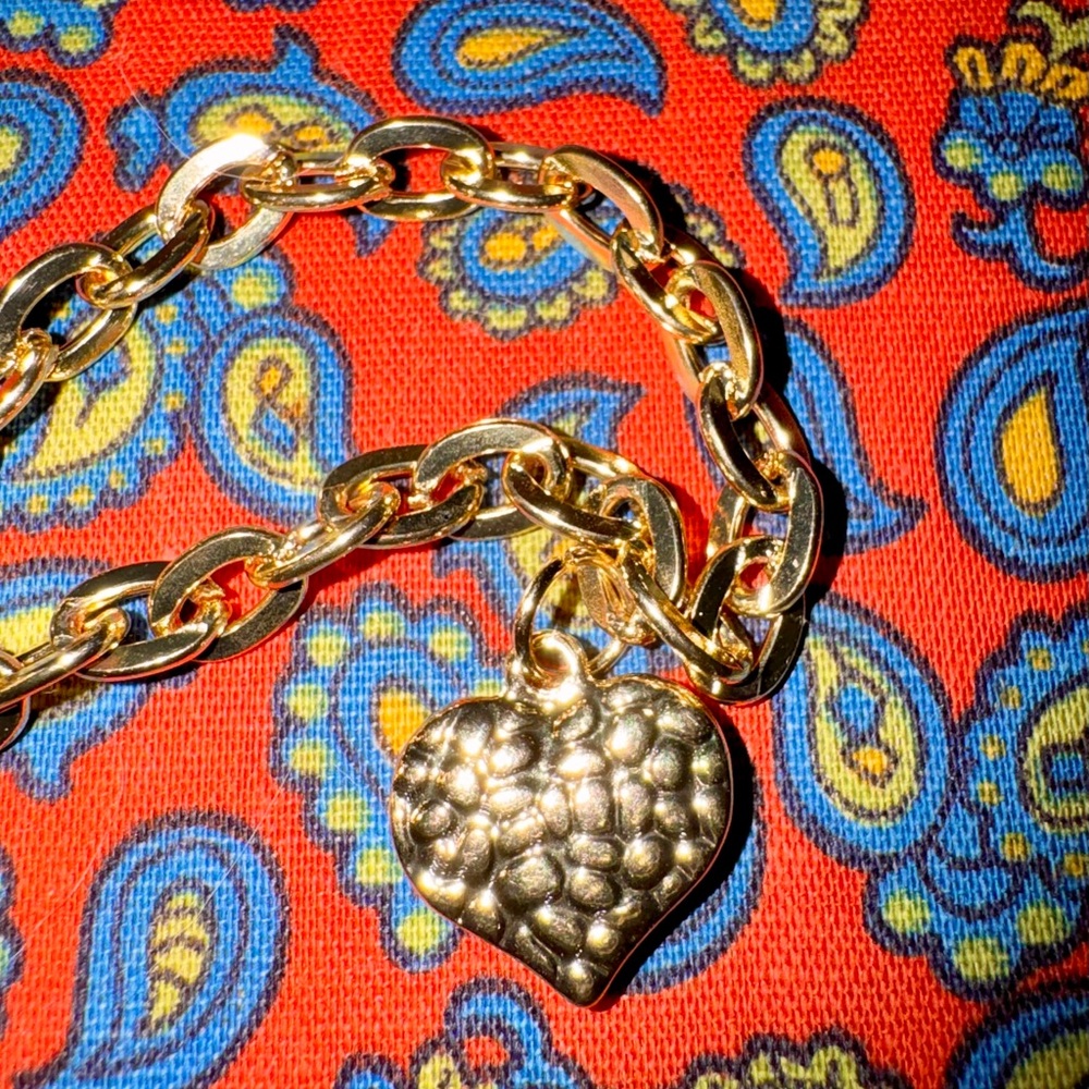 Gold Heart Pendant Chain Bracelet